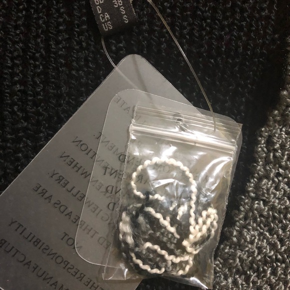 New Woman’s Gray/Black/White Sweater NWT!! - Picture 11 of 13